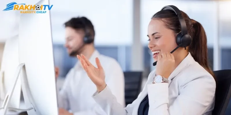 Sử dụng Livechat để liên hệ RAKHOI